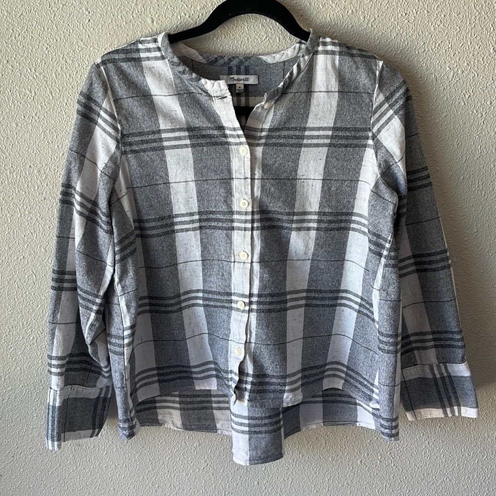 Madewell Plaid Collarless Pleated Grey and White Button-Down Shirt Size Medium